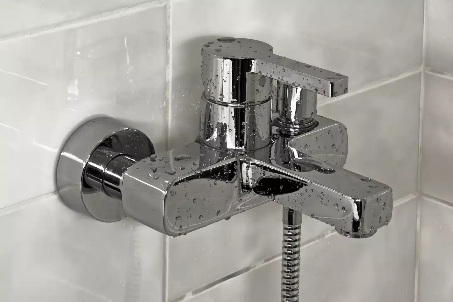 DIY Success How to Change a Bathtub Faucet Easily
